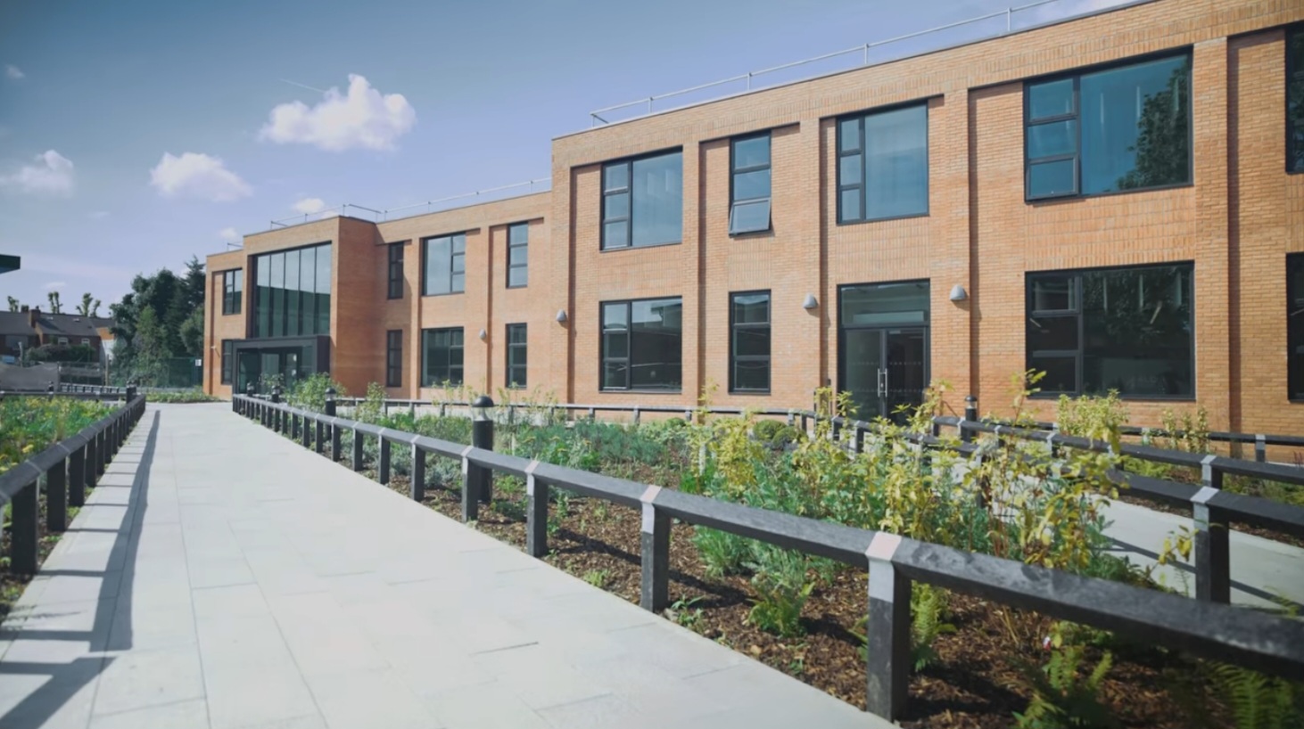 Etone College - Nuneaton